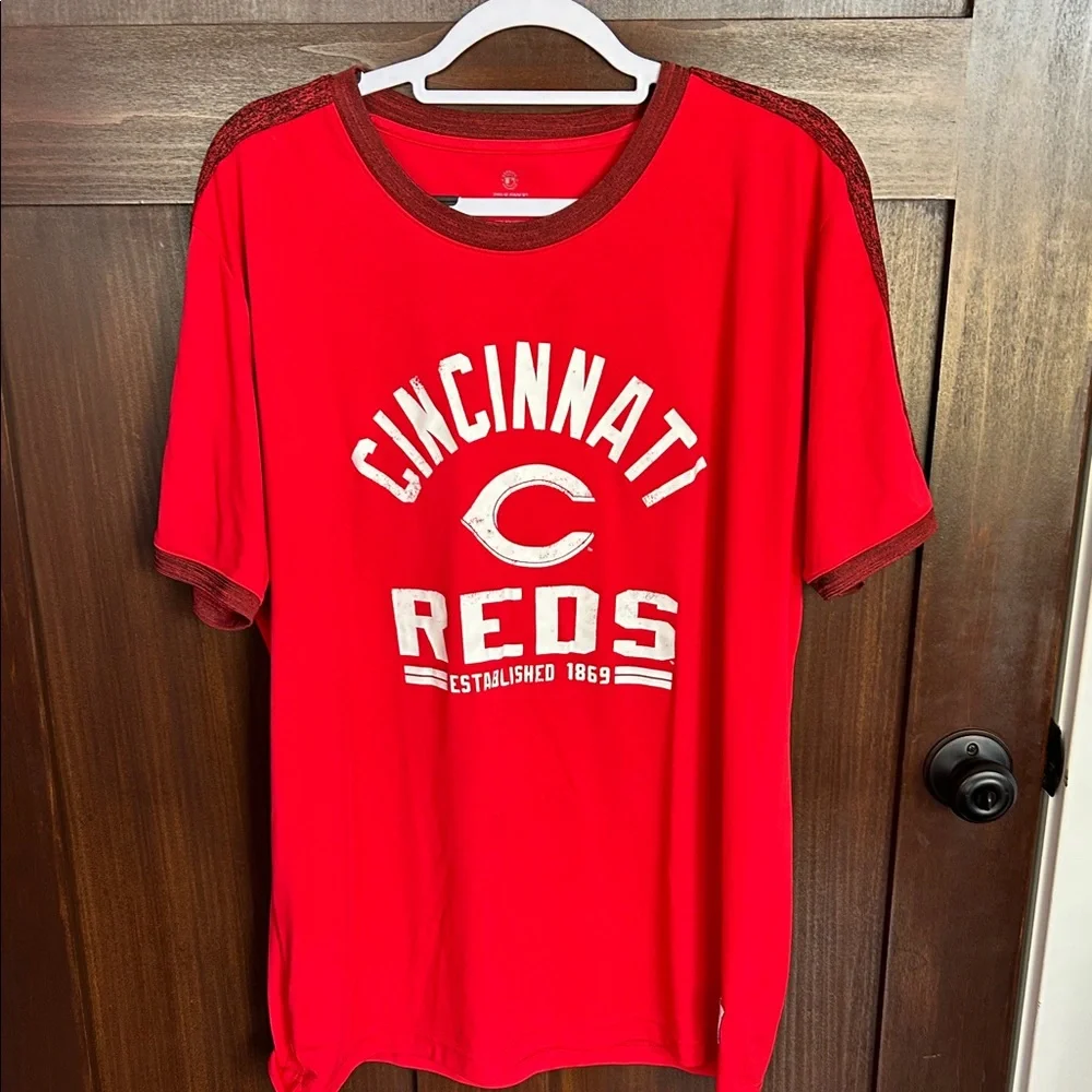 Cincinnati Reds Classic Red Tee - Picture 1 of 4